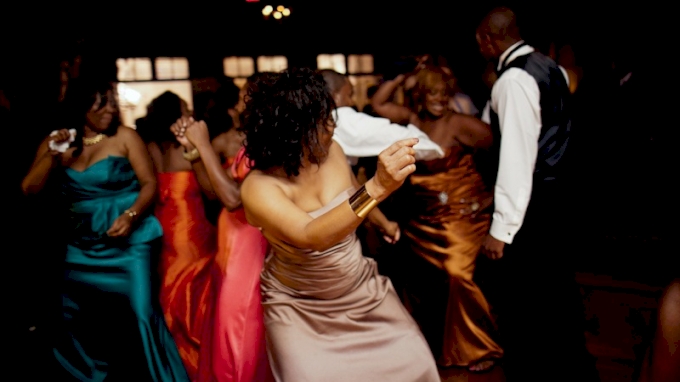 Top 5 Wedding Line Dances