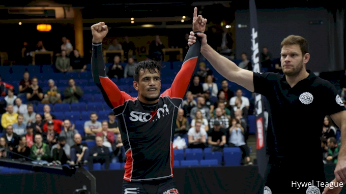 Cobrinha Continues 2017 Win Streak, Makes History With Super Grand Slam -  FloGrappling